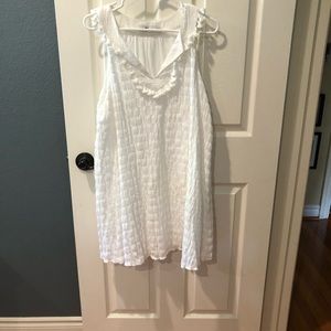 Vineyard Vines, dress, medium, white, above knee,dress up or down, slightly worn